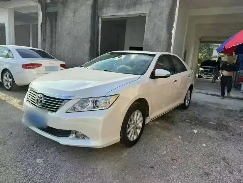 2013 Toyota Camry 2.0L 148HP L4 4AT