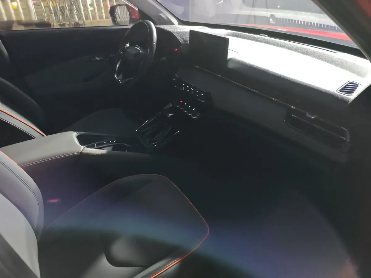 2020 BaoJun RS-3 1.5L 105HP L4 CVT,autocango,china used car exporter,china ev exporter,chinese used car exporter,chinese used ev exporter