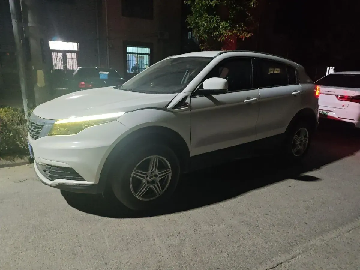 2018 Qoros 5 1.6T 156HP L4 6DCT,autocango,china used car exporter,china ev exporter,chinese used car exporter,chinese used ev exporter