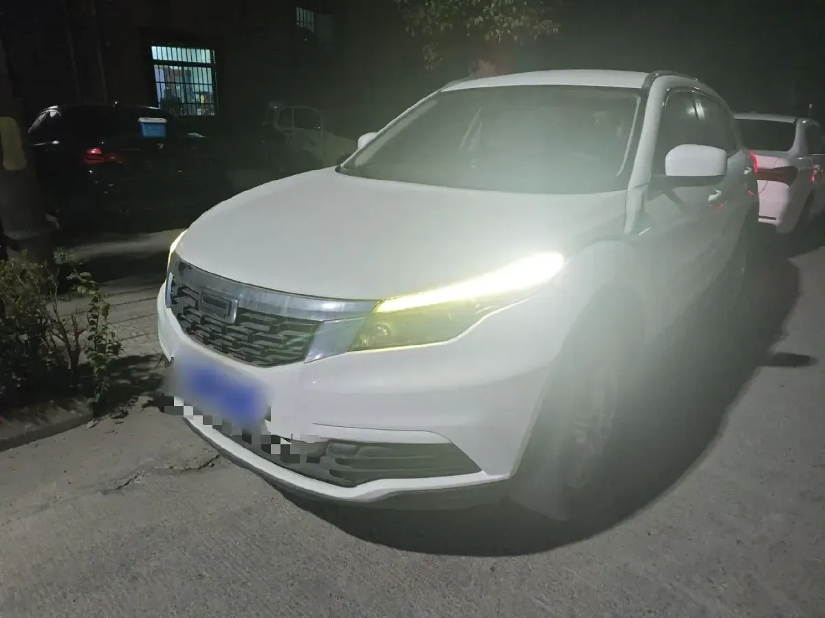 2018 Qoros 5 1.6T 156HP L4 6DCT,autocango,china used car exporter,china ev exporter,chinese used car exporter,chinese used ev exporter
