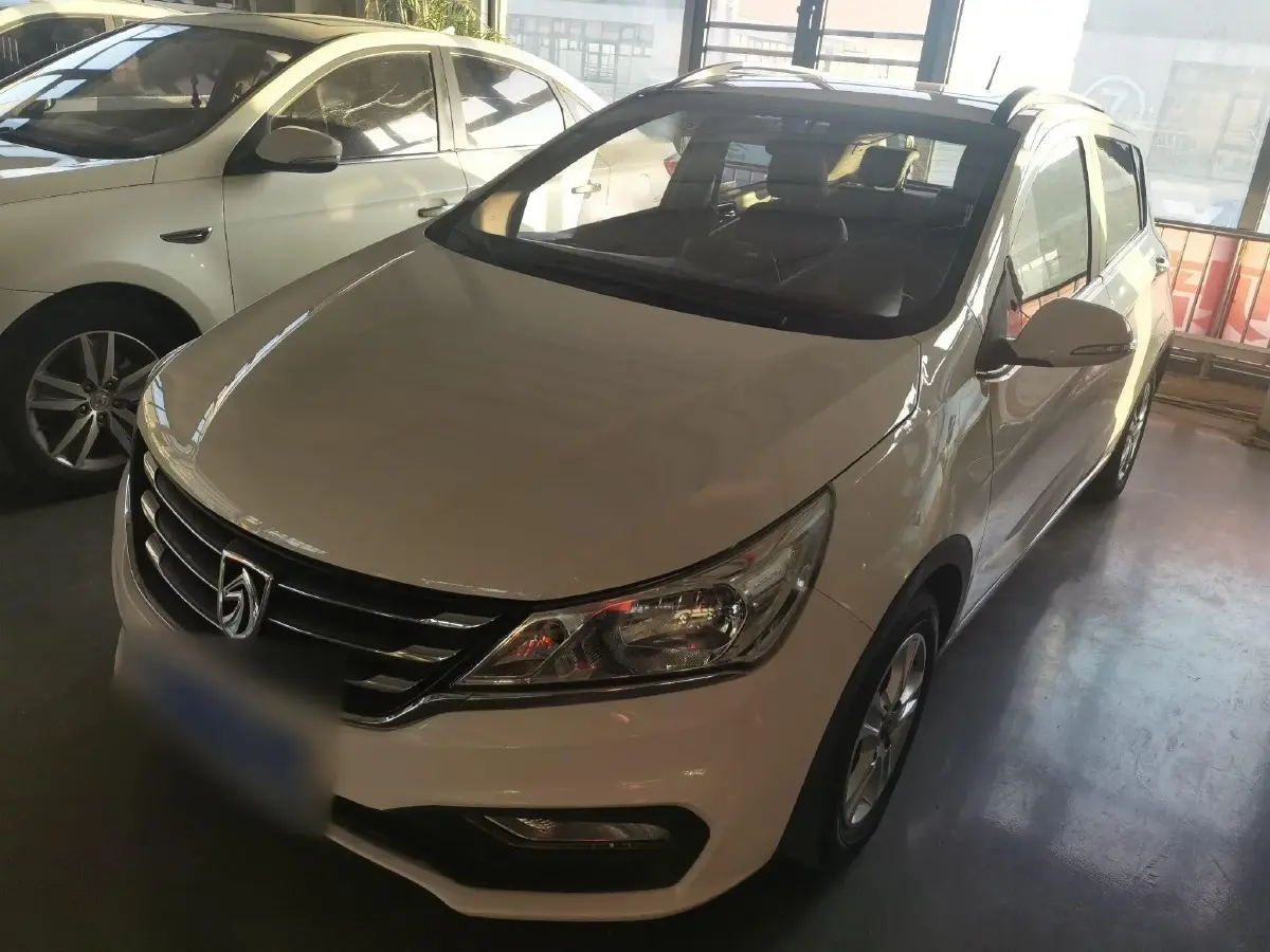 2016 BaoJun 310 1.2L 82HP L4 5MT