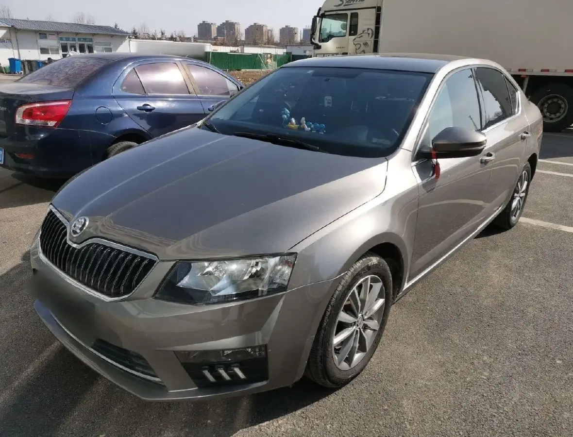 2017 Skoda Octavia 1.6L 110HP L4 6AT