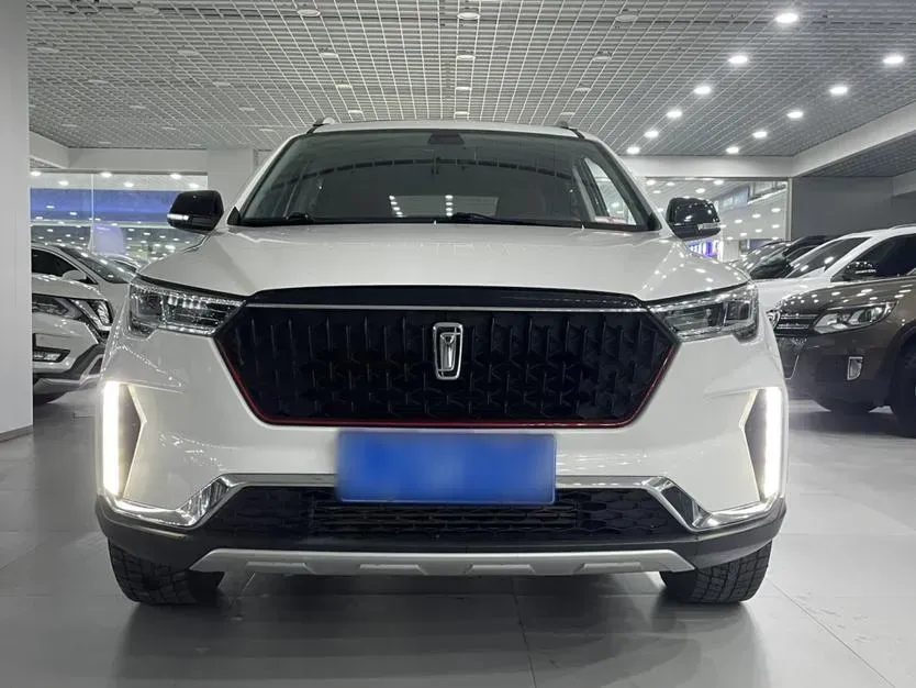 2021 Bestune T33 1.2T 143HP L4 6MT,autocango,china used car exporter,china ev exporter,chinese used car exporter,chinese used ev exporter