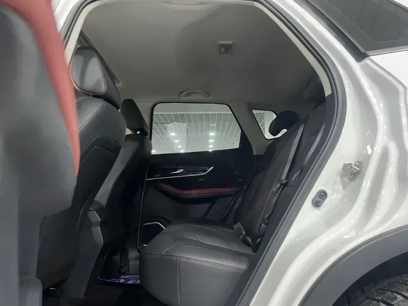 2021 Bestune T33 1.2T 143HP L4 6MT,autocango,china used car exporter,china ev exporter,chinese used car exporter,chinese used ev exporter