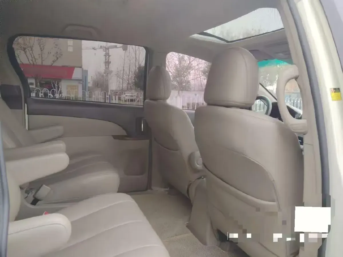 2015 BYD M6 2.4L 167HP L4 6DCT,autocango,china used car exporter,china ev exporter,chinese used car exporter,chinese used ev exporter