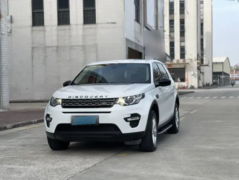 2017 Land Rover Discovery Sport 2.0T 241HP L4 9AT