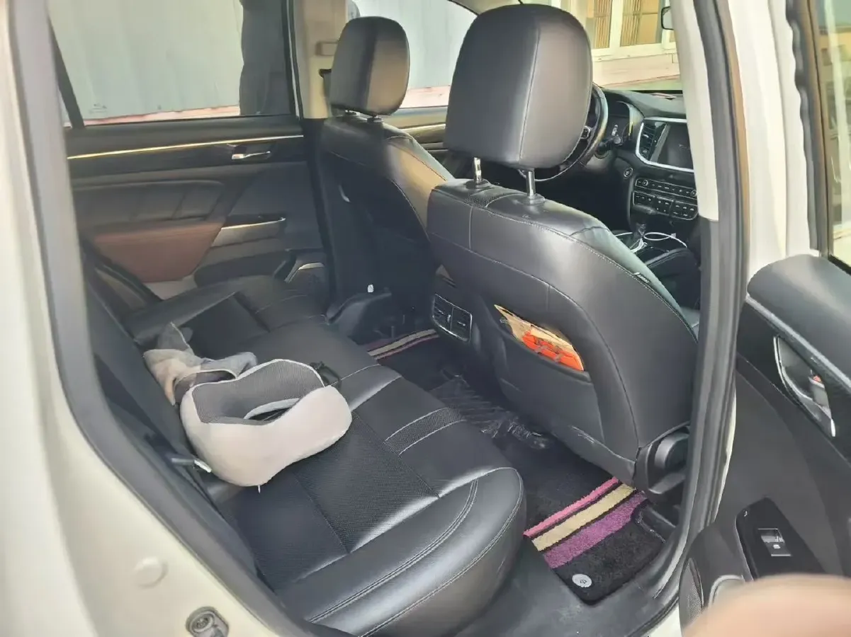 2017 GAC Trumpchi GS7 1.8T 188HP L4 6AT,autocango,china used car exporter,china ev exporter,chinese used car exporter,chinese used ev exporter