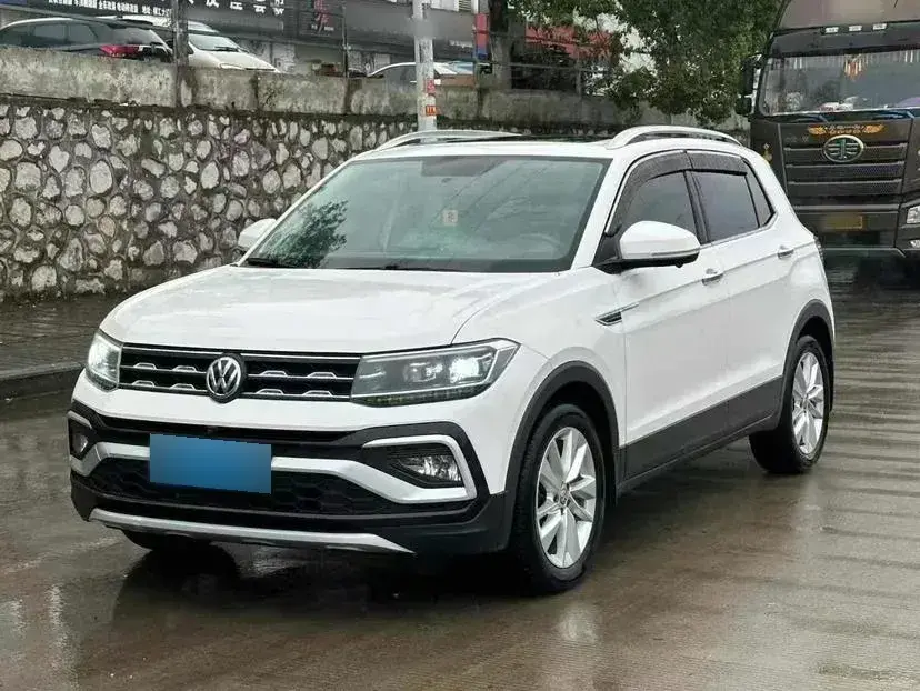 2019 Volkswagen T-Cross 1.4T 150HP L4 7DCT