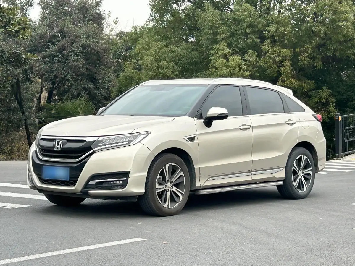 2017 Honda UR-V 2.0T 272HP L4 9AT