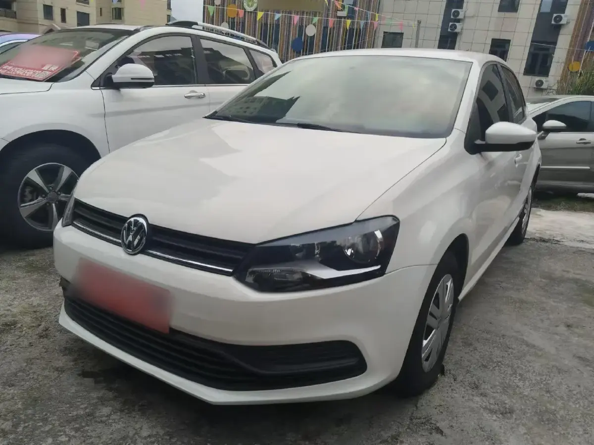 2016 Volkswagen Polo 1.4L 90HP L4 5MT