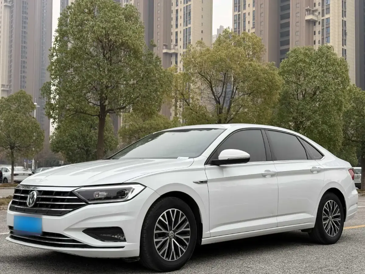 2019 Volkswagen Sagitar 1.4T 150HP L4 7DCT