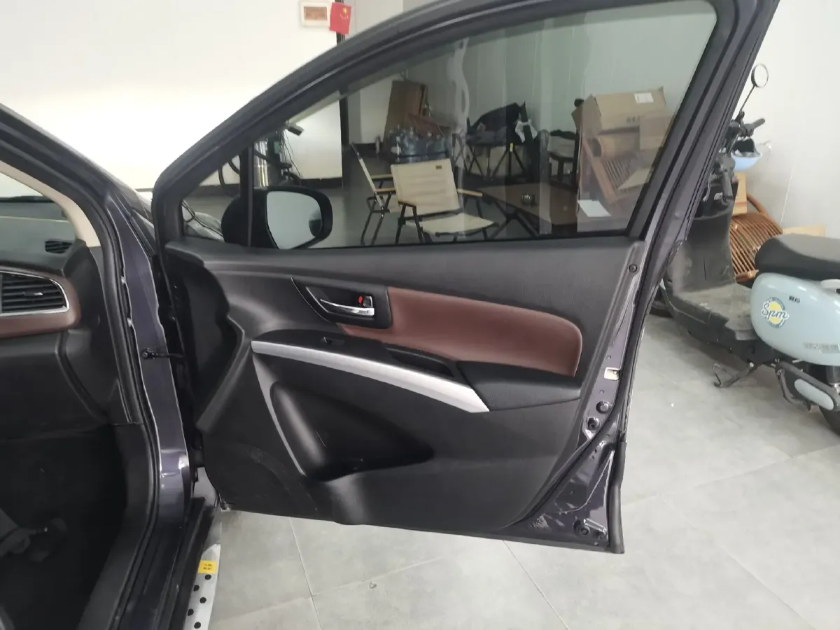 2017 Suzuki SX4 S-Cross 1.4T 140HP L4 6AT,autocango,china used car exporter,china ev exporter,chinese used car exporter,chinese used ev exporter