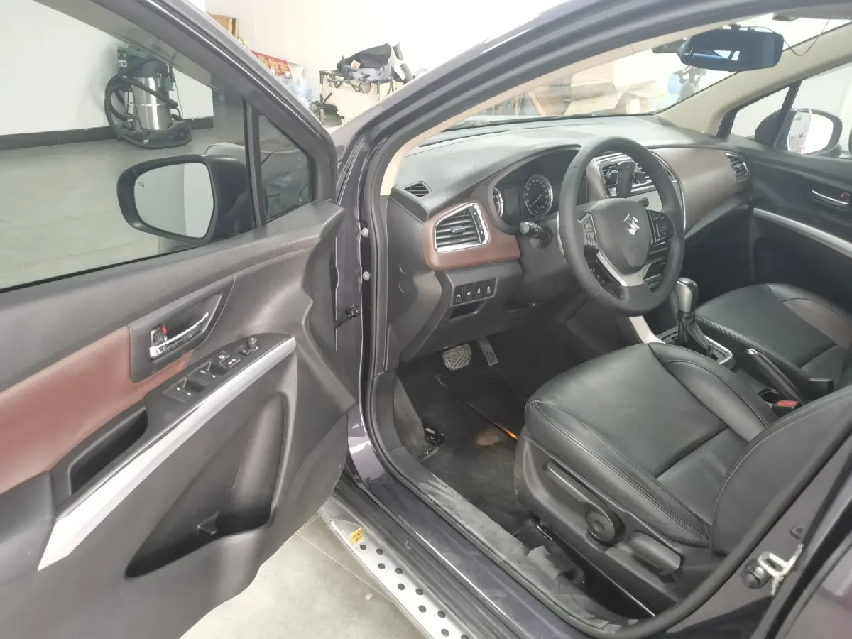 2017 Suzuki SX4 S-Cross 1.4T 140HP L4 6AT,autocango,china used car exporter,china ev exporter,chinese used car exporter,chinese used ev exporter