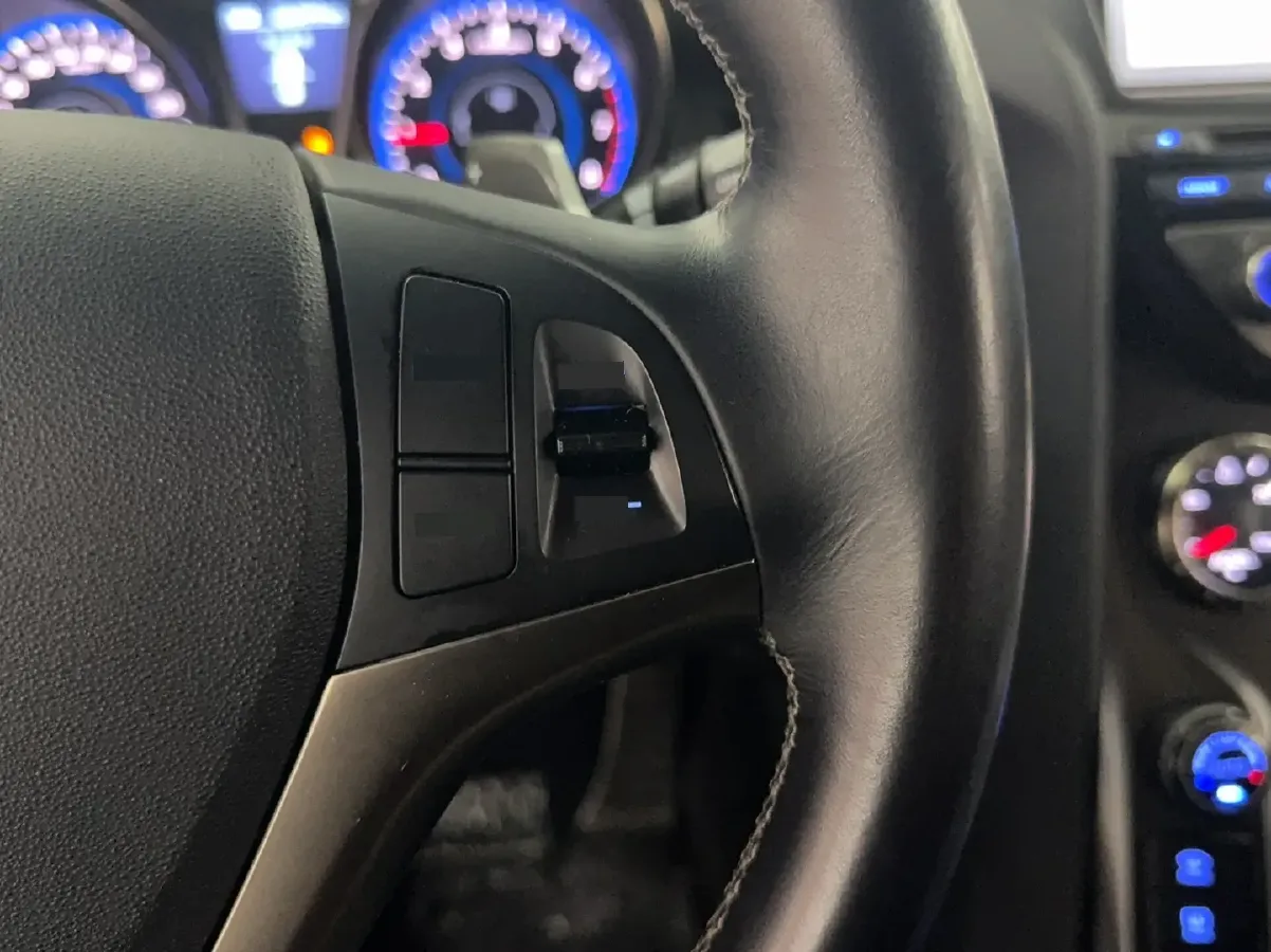 2012 Hyundai Rohens-Coupe 2.0T 260HP L4 8AT,autocango,china used car exporter,china ev exporter,chinese used car exporter,chinese used ev exporter