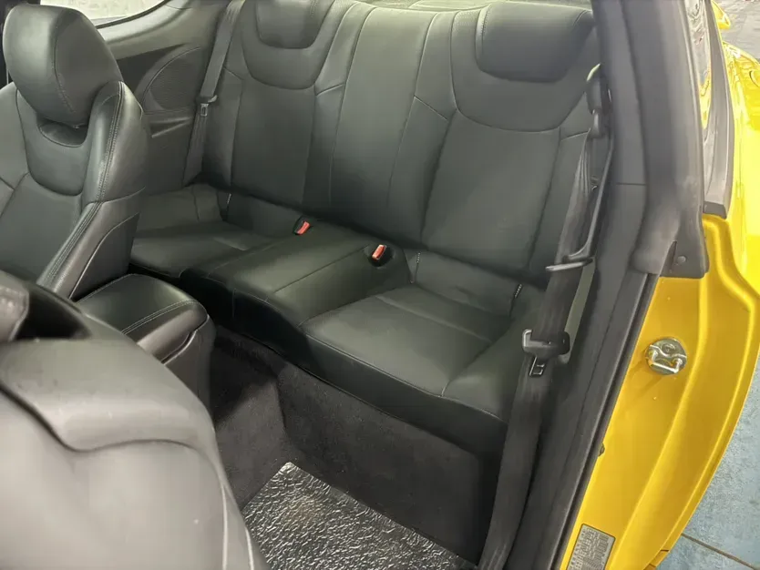 2012 Hyundai Rohens-Coupe 2.0T 260HP L4 8AT,autocango,china used car exporter,china ev exporter,chinese used car exporter,chinese used ev exporter