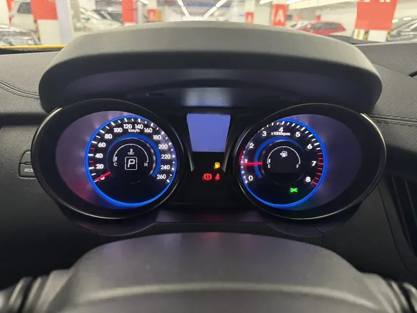 2012 Hyundai Rohens-Coupe 2.0T 260HP L4 8AT,autocango,china used car exporter,china ev exporter,chinese used car exporter,chinese used ev exporter