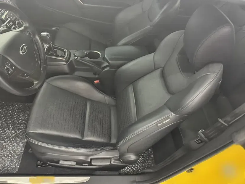 2012 Hyundai Rohens-Coupe 2.0T 260HP L4 8AT,autocango,china used car exporter,china ev exporter,chinese used car exporter,chinese used ev exporter