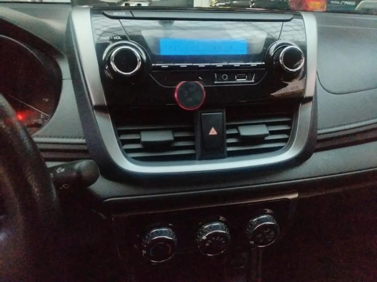 2016 Toyota Yaris L 1.5L 107HP L4 CVT,autocango,china used car exporter,china ev exporter,chinese used car exporter,chinese used ev exporter