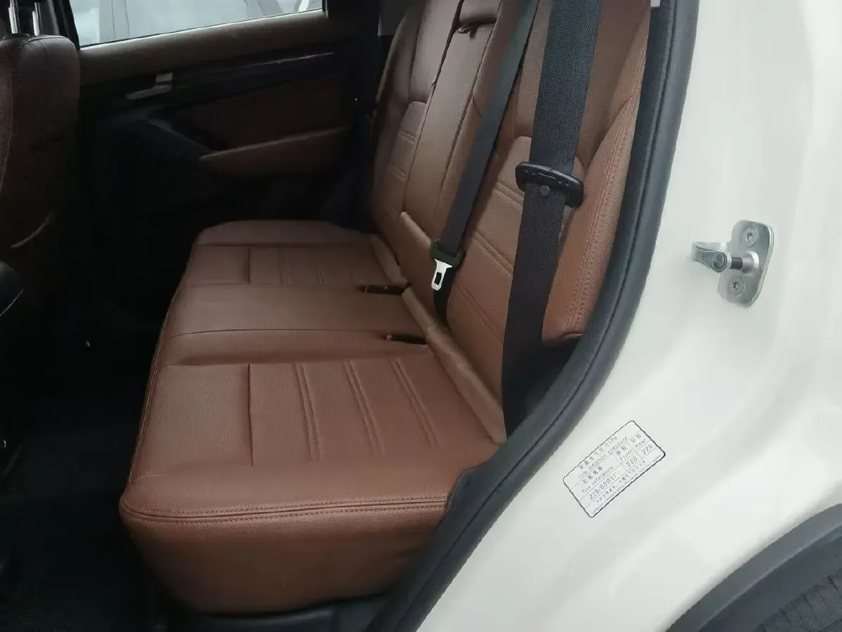 2016 BAIC WeiWang S50 1.5T 150HP L4 6MT,autocango,china used car exporter,china ev exporter,chinese used car exporter,chinese used ev exporter