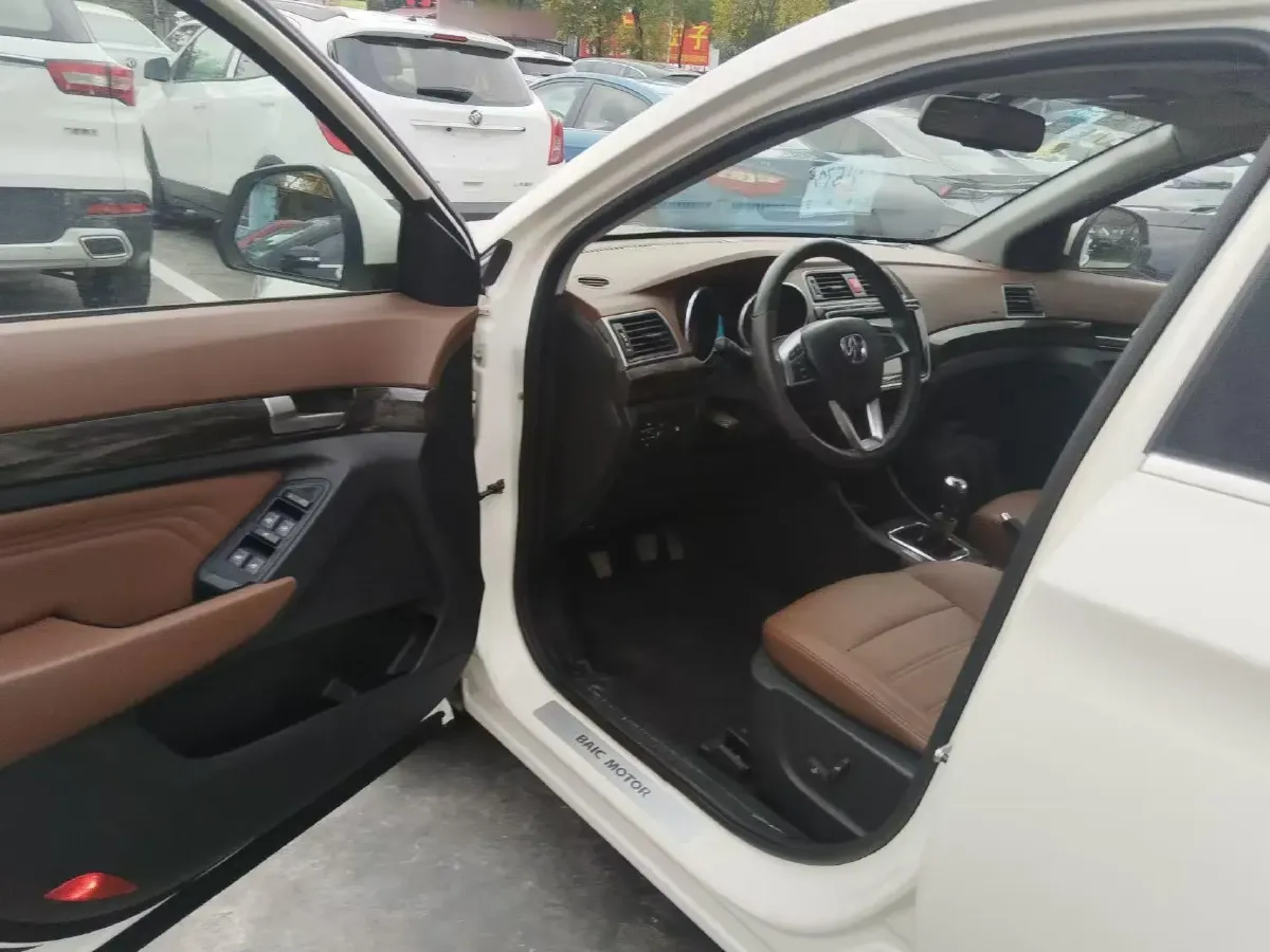 2016 BAIC WeiWang S50 1.5T 150HP L4 6MT,autocango,china used car exporter,china ev exporter,chinese used car exporter,chinese used ev exporter