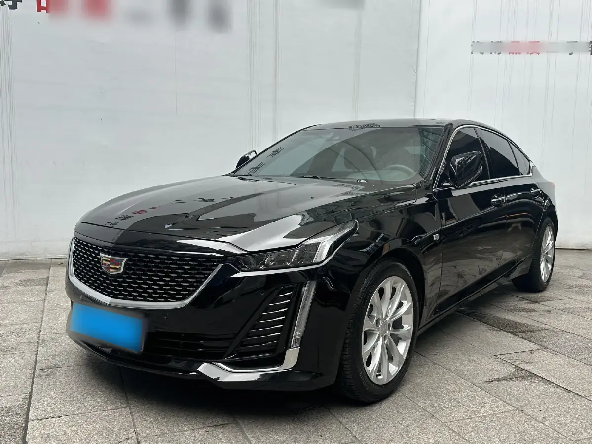 2023 Cadillac CT5 2.0T 237HP L4 10AT