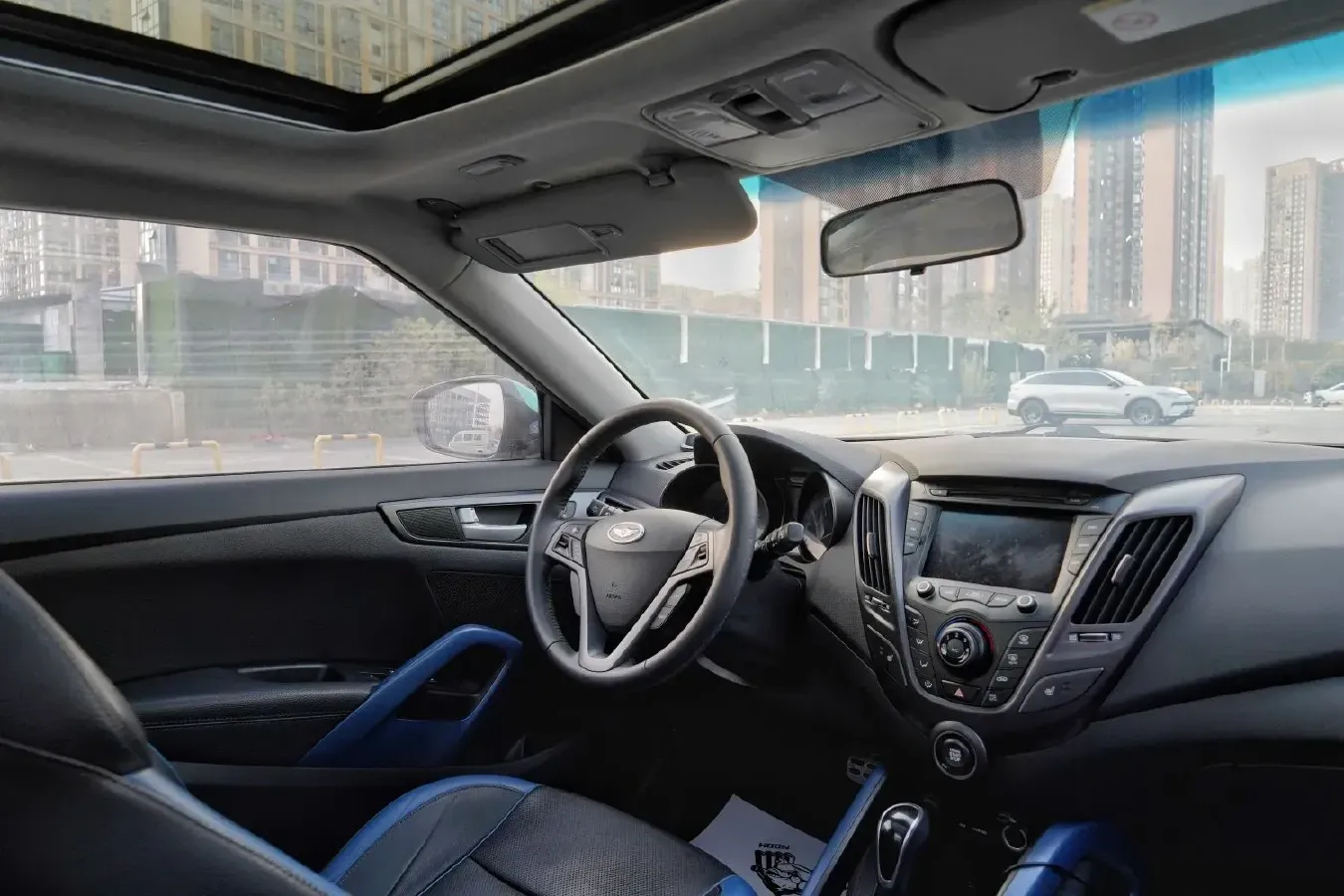 2012 Hyundai Veloster 1.6T 204HP L4 6AT,autocango,china used car exporter,china ev exporter,chinese used car exporter,chinese used ev exporter