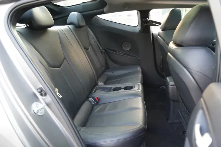 2012 Hyundai Veloster 1.6T 204HP L4 6AT,autocango,china used car exporter,china ev exporter,chinese used car exporter,chinese used ev exporter