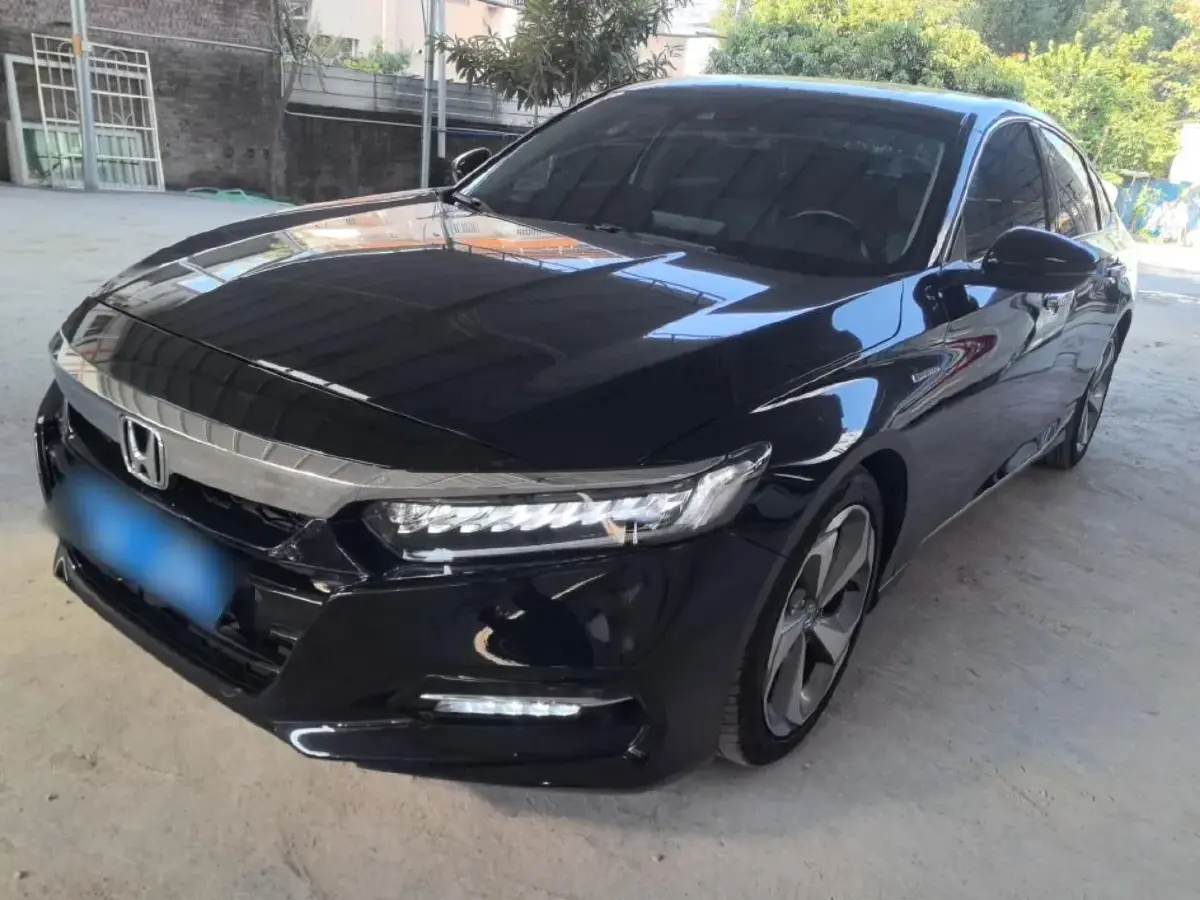 2018 Honda Accord 2.0L 146HP L4 E-CVT Hybrid