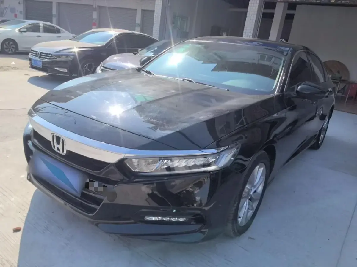 2018 Honda Accord 1.5T 194HP L4 CVT