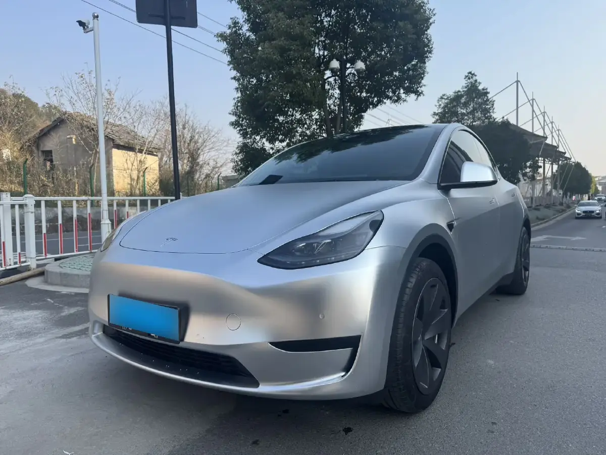 2022 Tesla Model Y BEV 60KWH