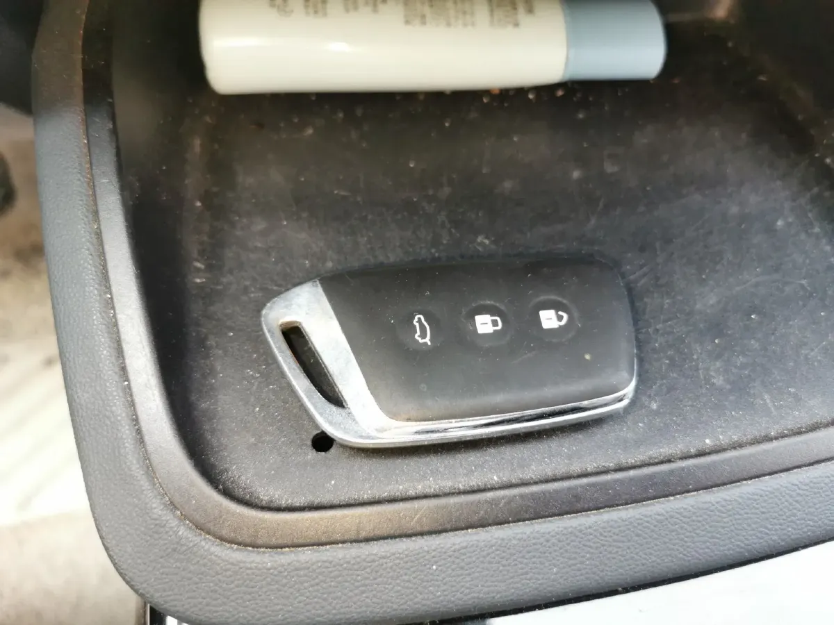 2019 BaoJun RM-5 1.5T 147HP L4 CVT,autocango,china used car exporter,china ev exporter,chinese used car exporter,chinese used ev exporter