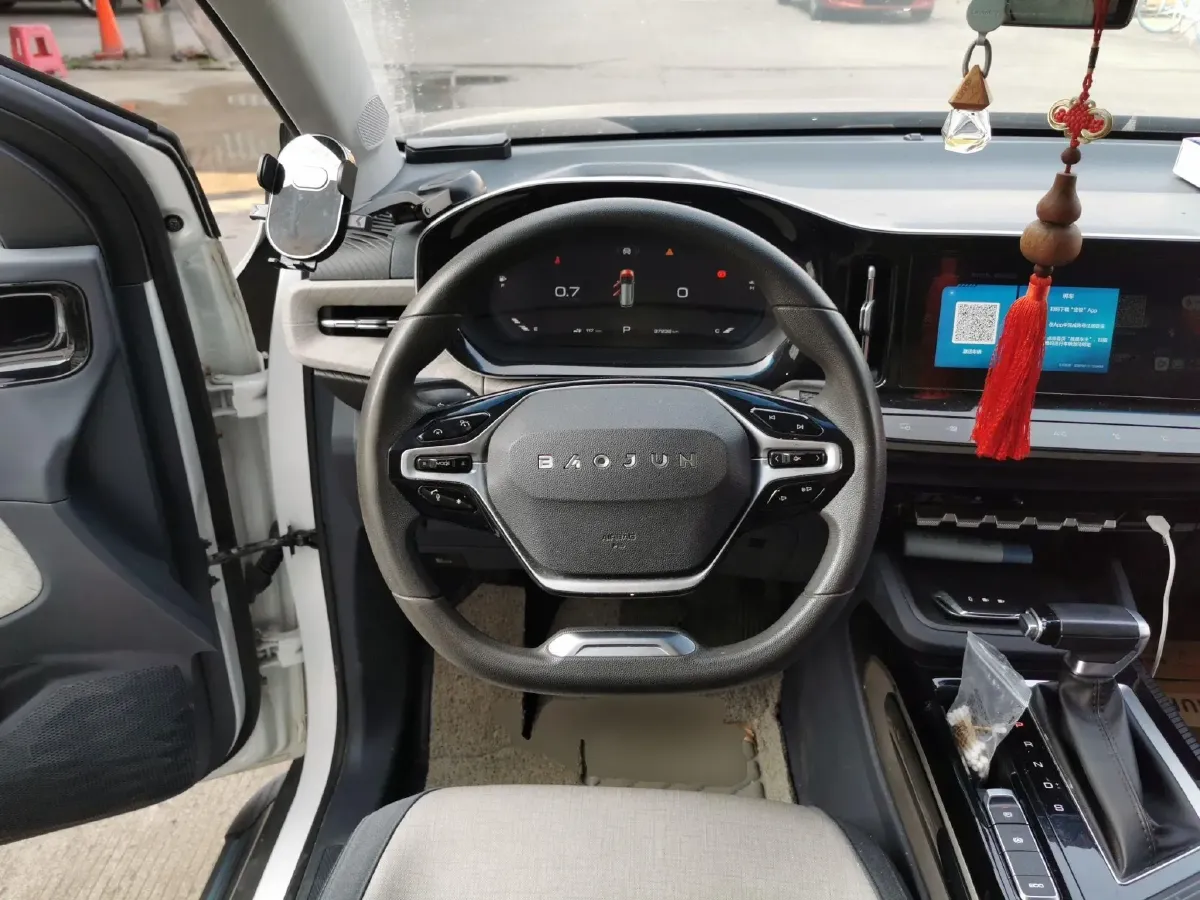 2019 BaoJun RM-5 1.5T 147HP L4 CVT,autocango,china used car exporter,china ev exporter,chinese used car exporter,chinese used ev exporter