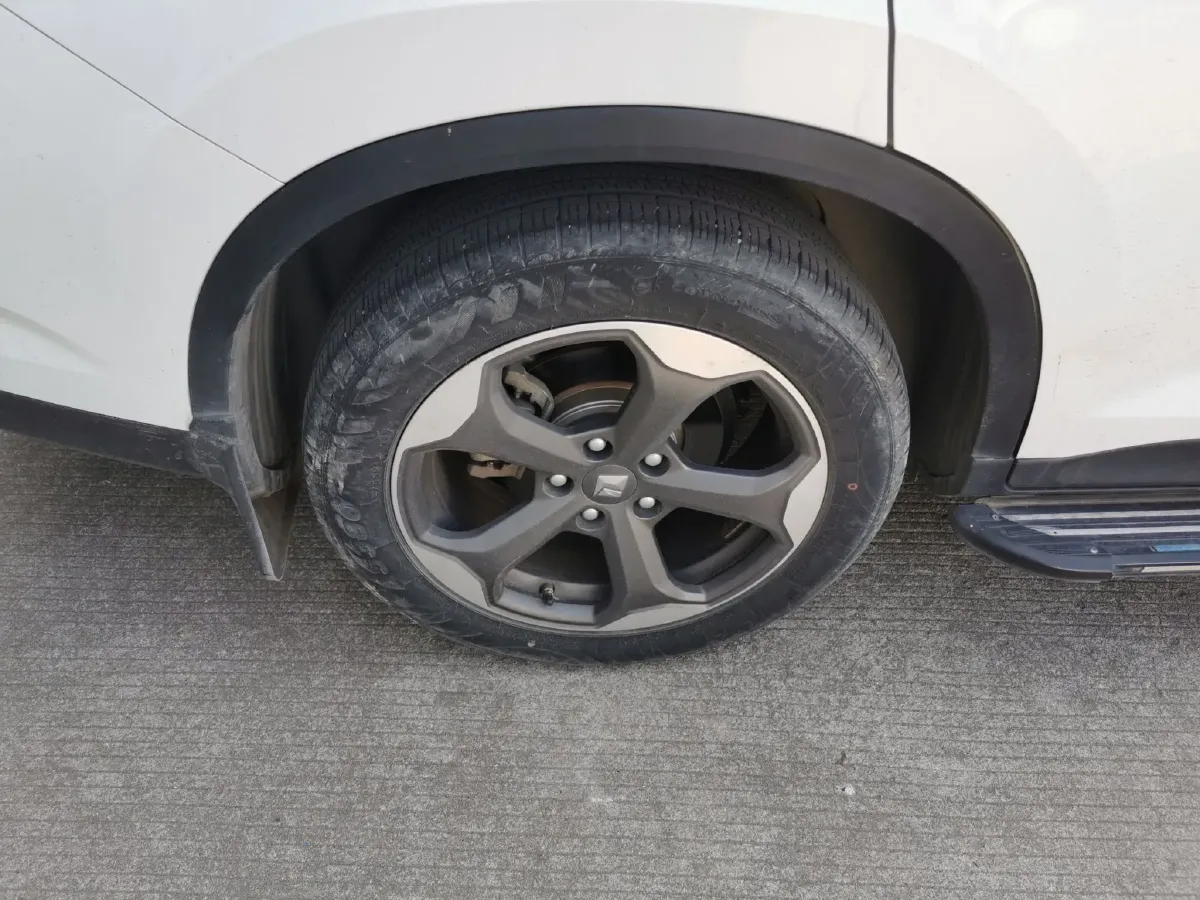 2019 BaoJun RM-5 1.5T 147HP L4 CVT,autocango,china used car exporter,china ev exporter,chinese used car exporter,chinese used ev exporter