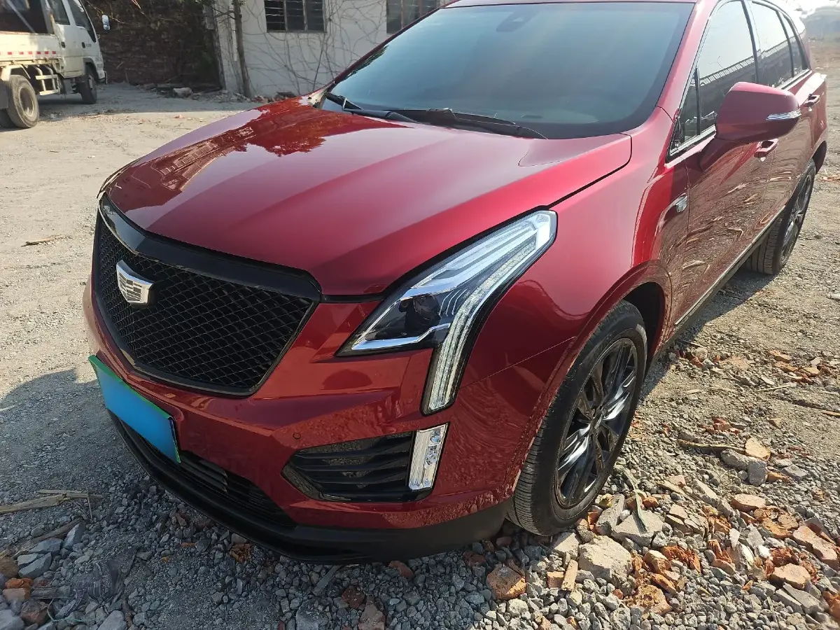 2022 Cadillac XT5 2.0T 237HP L4 9AT