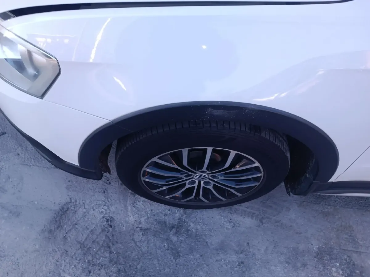 2014 Volkswagen Cross Lavida 1.6L 110HP L4 6AT,autocango,china used car exporter,china ev exporter,chinese used car exporter,chinese used ev exporter