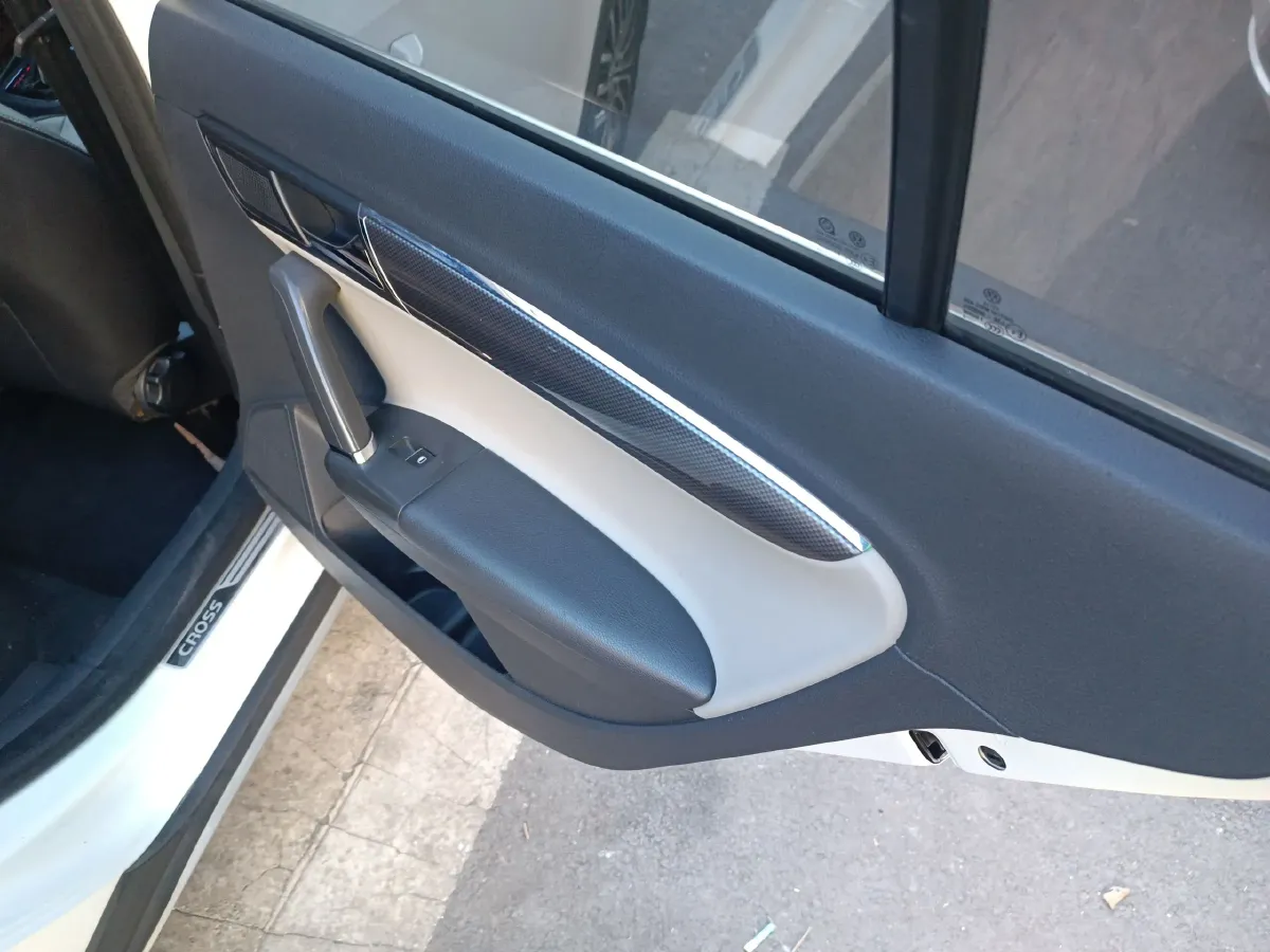 2014 Volkswagen Cross Lavida 1.6L 110HP L4 6AT,autocango,china used car exporter,china ev exporter,chinese used car exporter,chinese used ev exporter