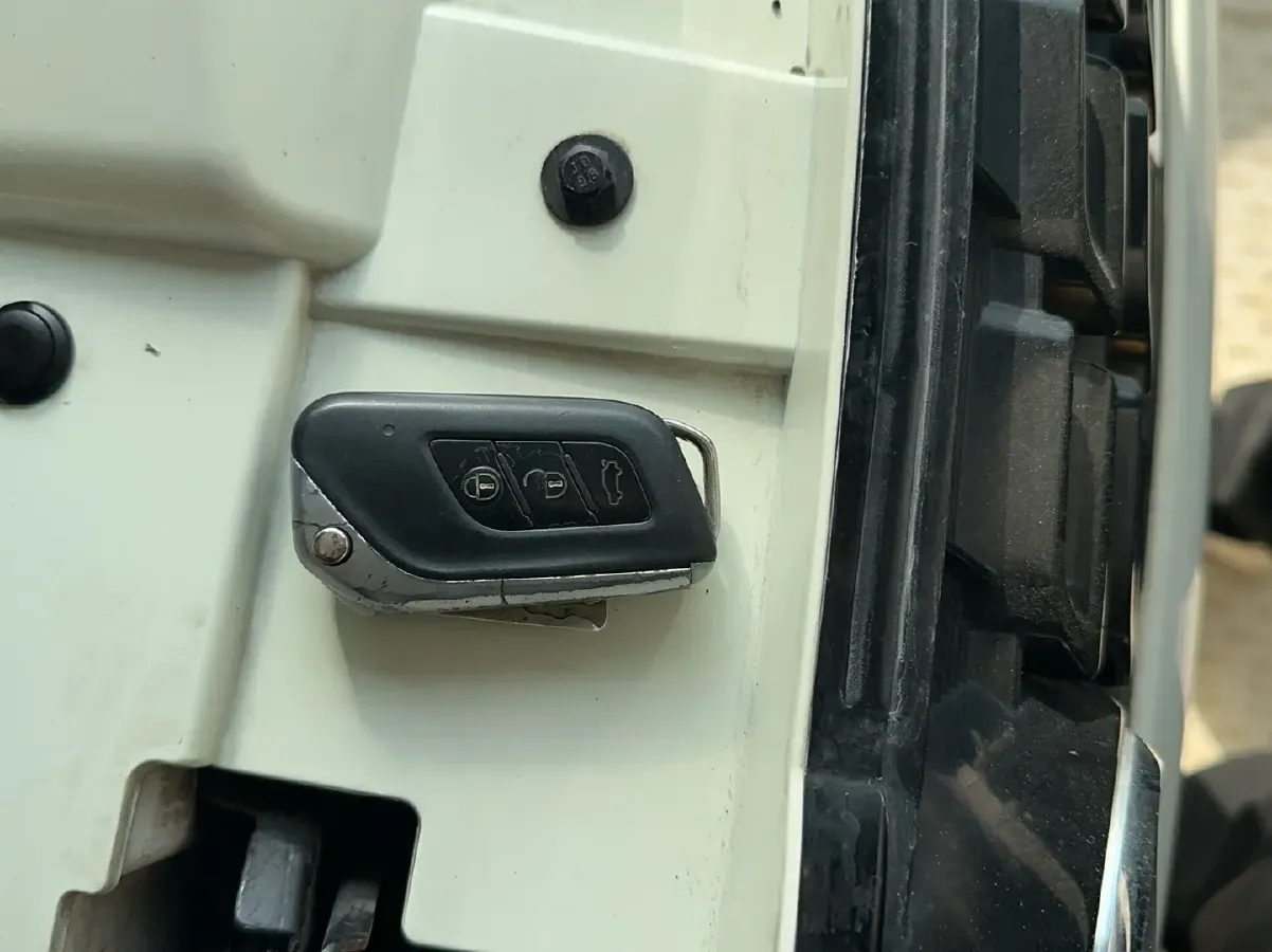 2016 BeiJing Auto Senova X35 1.5L 116HP L4 4AT,autocango,china used car exporter,china ev exporter,chinese used car exporter,chinese used ev exporter