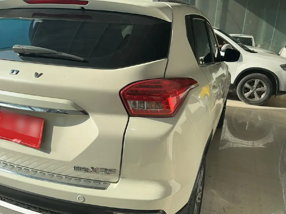 2016 BeiJing Auto Senova X35 1.5L 116HP L4 4AT,autocango,china used car exporter,china ev exporter,chinese used car exporter,chinese used ev exporter