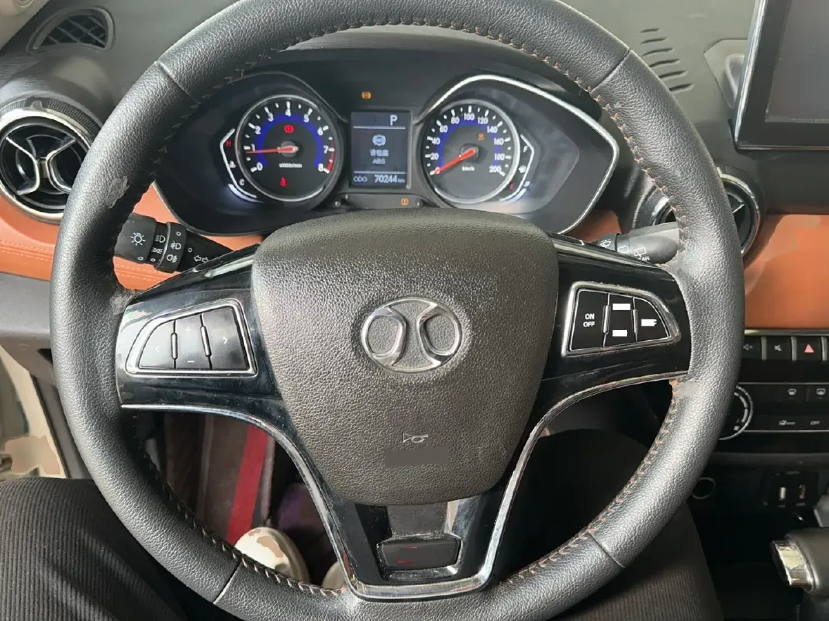 2016 BeiJing Auto Senova X35 1.5L 116HP L4 4AT,autocango,china used car exporter,china ev exporter,chinese used car exporter,chinese used ev exporter