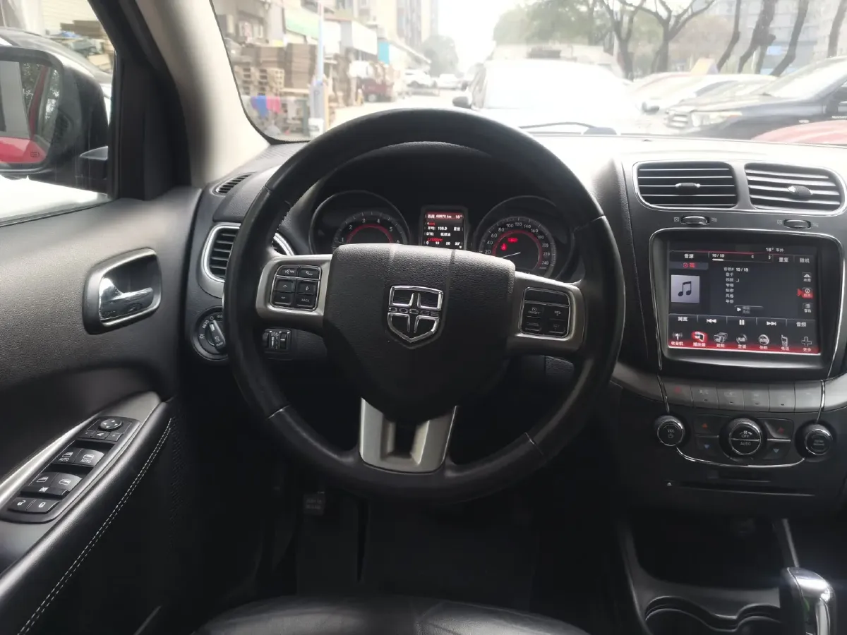 2016 Dodge JCUV 2.4L 170HP L4 6AT,autocango,china used car exporter,china ev exporter,chinese used car exporter,chinese used ev exporter