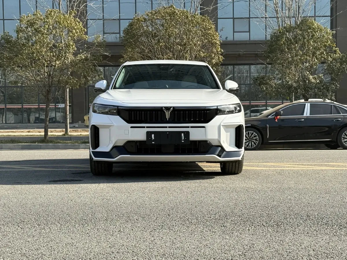 2025 Voyah FREE 1.5T 150HP L4 REEV 43KWH,autocango,china used car exporter,china ev exporter,chinese used car exporter,chinese used ev exporter