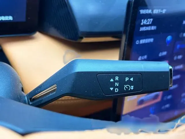 2024 DongFeng Aeolus L7 1.5T 154HP L4 4DHT PHEV 30.3KWH,autocango,china used car exporter,china ev exporter,chinese used car exporter,chinese used ev exporter