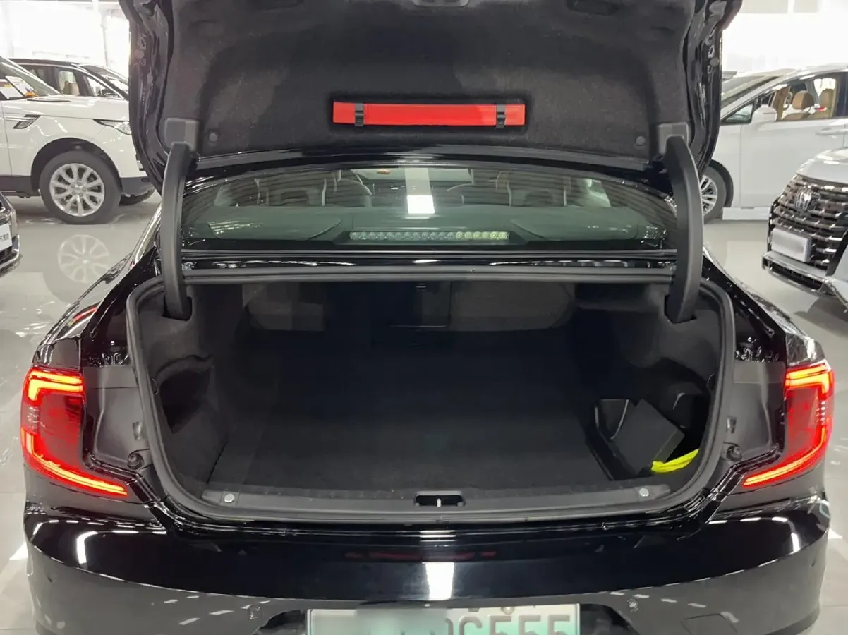 2022 Volvo S90 PHEV 2.0T 303HP L4 8AT PHEV 11.6KWH,autocango,china used car exporter,china ev exporter,chinese used car exporter,chinese used ev exporter