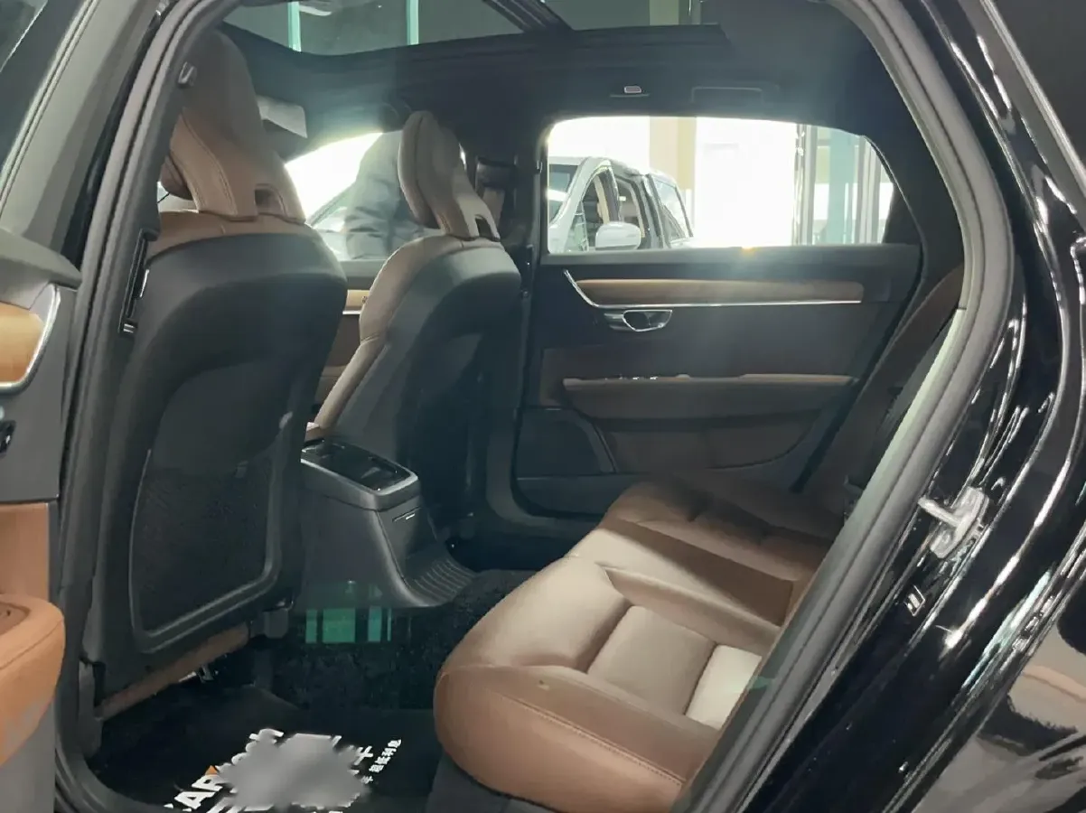 2022 Volvo S90 PHEV 2.0T 303HP L4 8AT PHEV 11.6KWH,autocango,china used car exporter,china ev exporter,chinese used car exporter,chinese used ev exporter