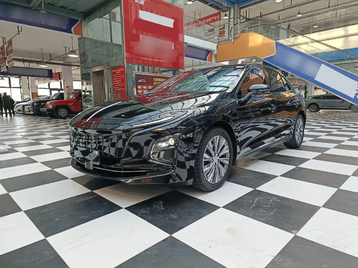 2023 HongQi E-QM5 BEV 82KWH