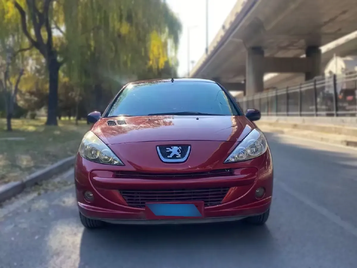 2011 Peugeot 207 1.4L 76HP L4 5MT,autocango,china used car exporter,china ev exporter,chinese used car exporter,chinese used ev exporter