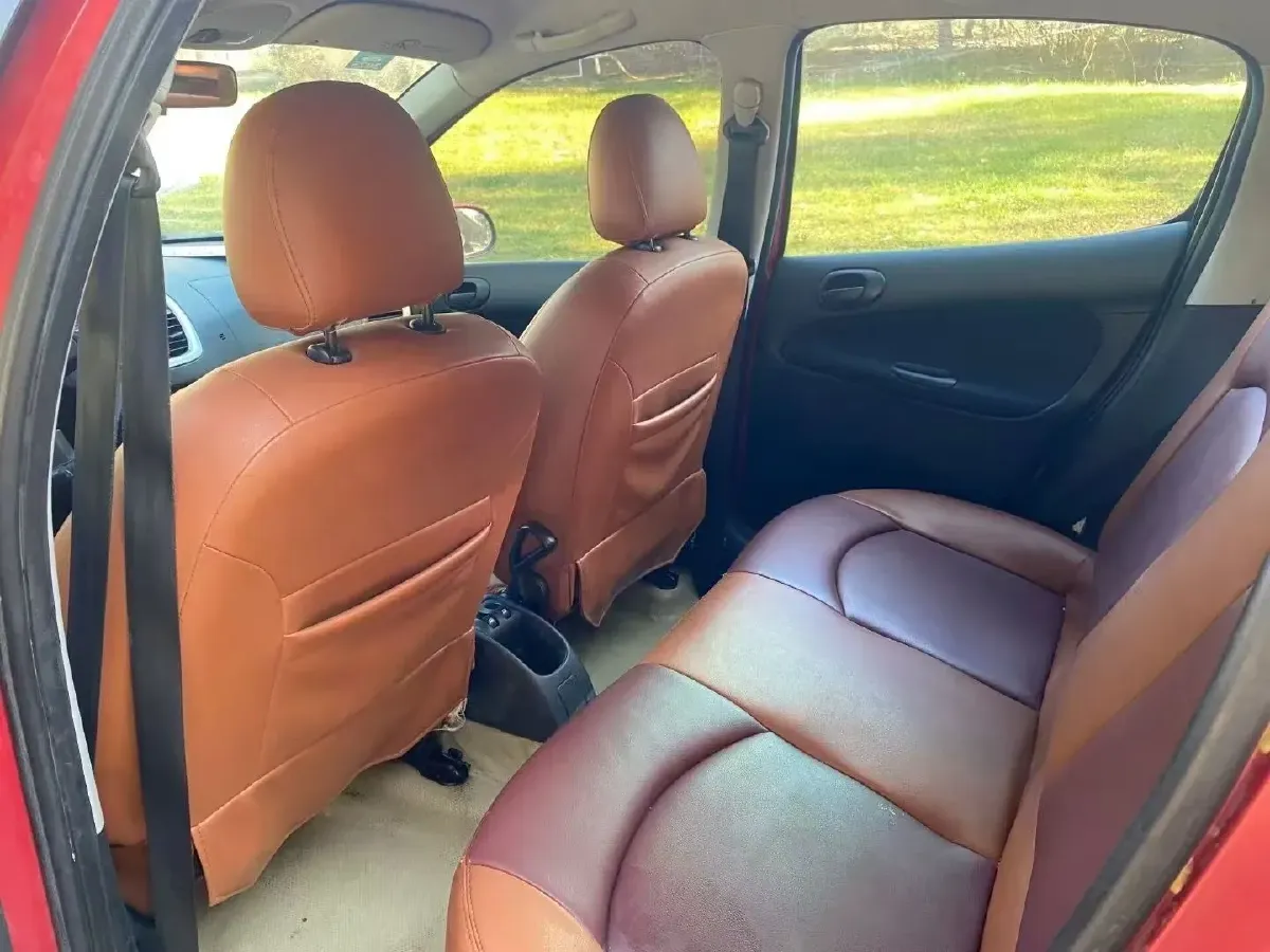 2011 Peugeot 207 1.4L 76HP L4 5MT,autocango,china used car exporter,china ev exporter,chinese used car exporter,chinese used ev exporter