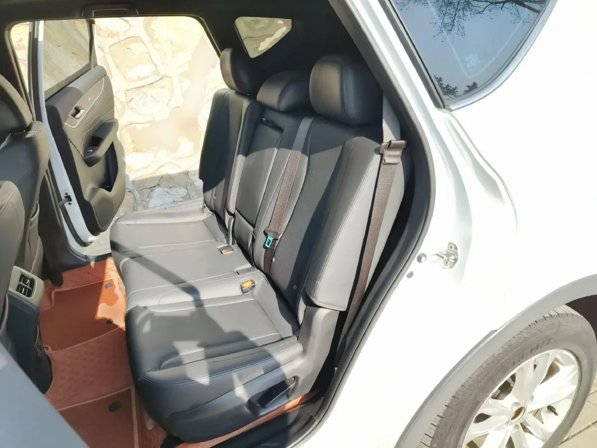 2020 DongFeng Fengon Fengon 580 Pro 1.5T 180HP L4 CVT,autocango,china used car exporter,china ev exporter,chinese used car exporter,chinese used ev exporter