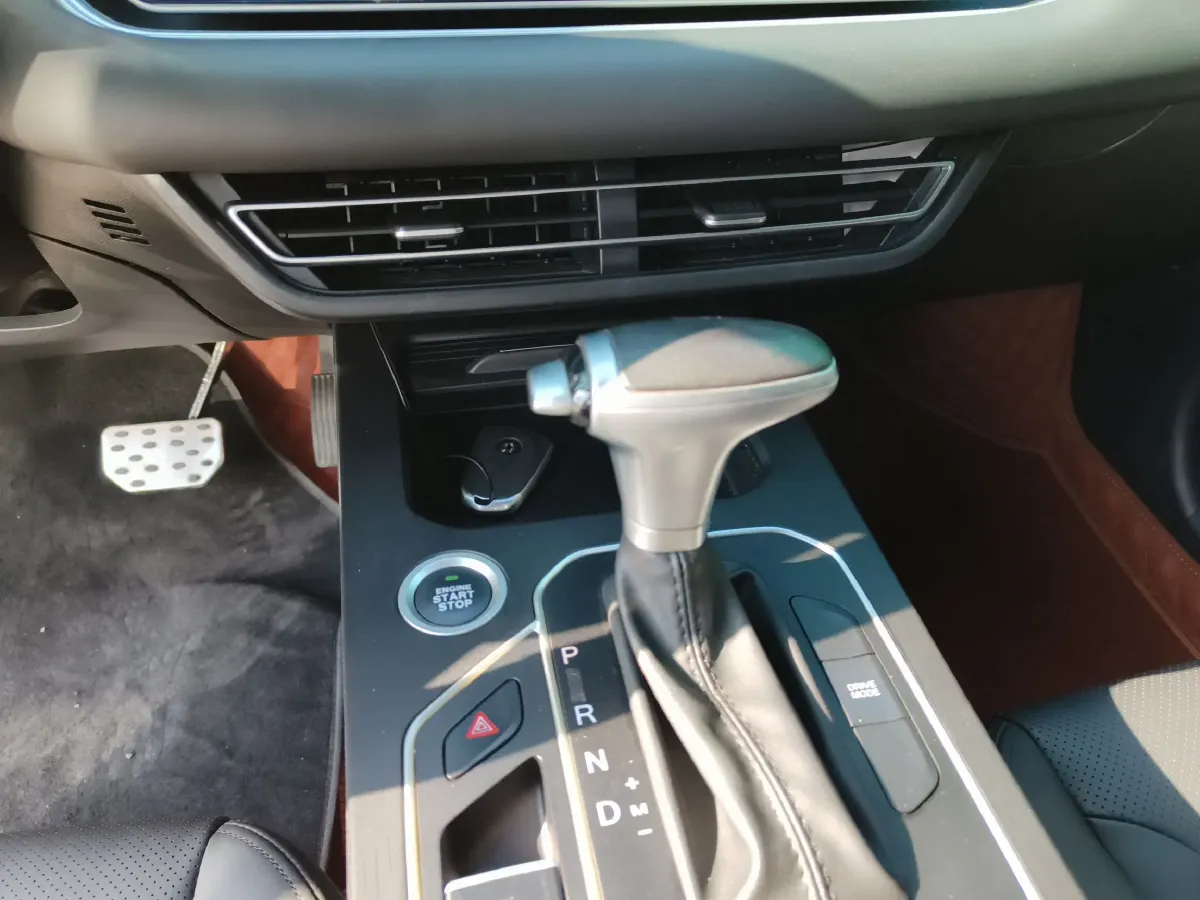 2020 DongFeng Fengon Fengon 580 Pro 1.5T 180HP L4 CVT,autocango,china used car exporter,china ev exporter,chinese used car exporter,chinese used ev exporter