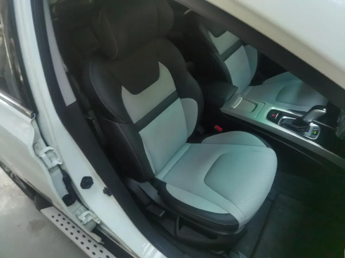 2015 Luxgen 6 SUV 1.8T 180HP L4 6AT,autocango,china used car exporter,china ev exporter,chinese used car exporter,chinese used ev exporter